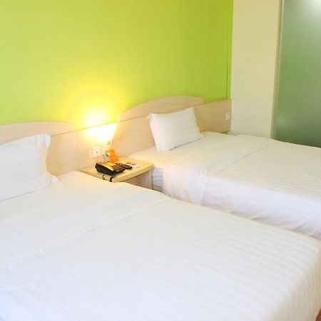 7Days Inn Xiamen Lotus Square Branch Jiangtou Exterior photo