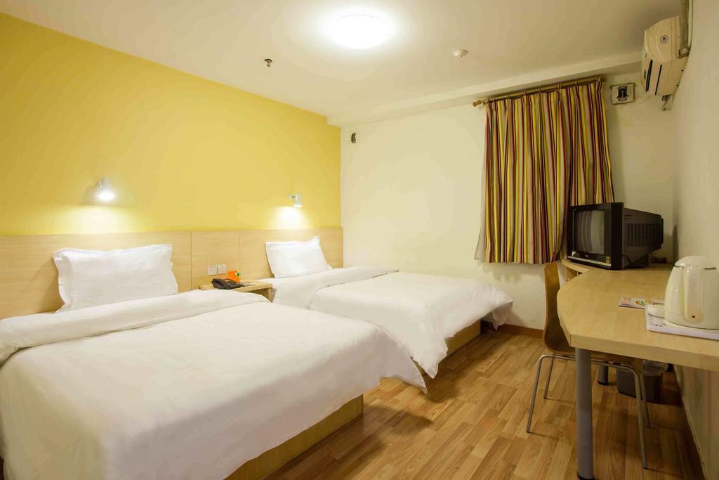 7Days Inn Xiamen Lotus Square Branch Jiangtou Room photo
